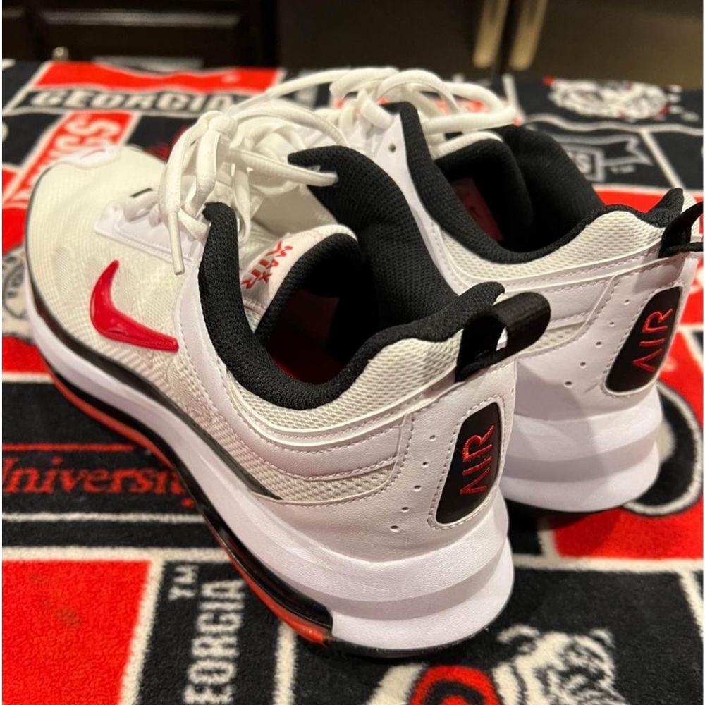 New Nike Air Max purchased new in new condition adult size 11.5